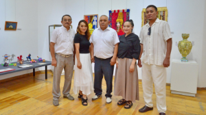 Алматыда ата, бала, немере және шөбере туындыларының көрмесі ашылды