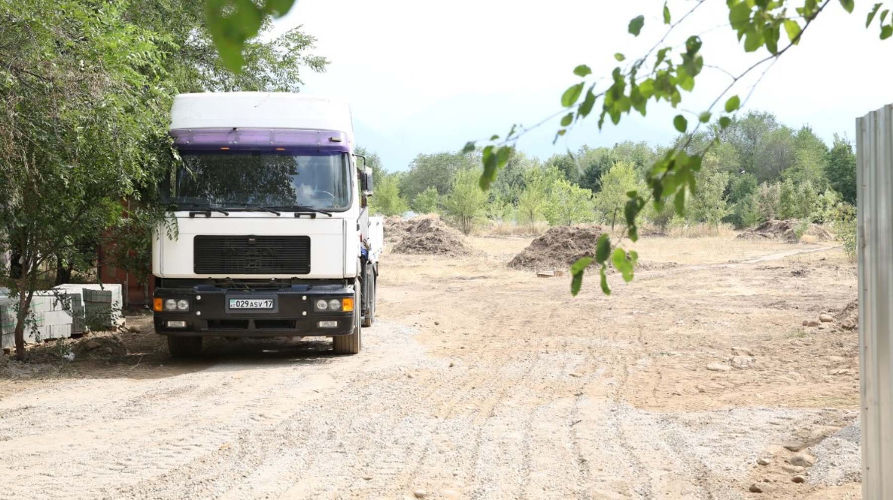 «Оңтүстік» саябағының жанында жаңа жасыл аймақтың құрылысы басталды