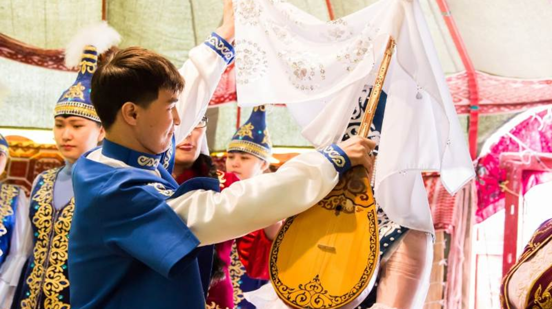 Қазақ тойларында қандай салт-дәстүр ұмытылып барады? Этнограф әңгімесі