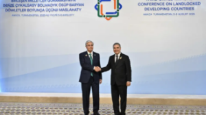 Тоқаев "Аваза" конгресс-орталығына барды