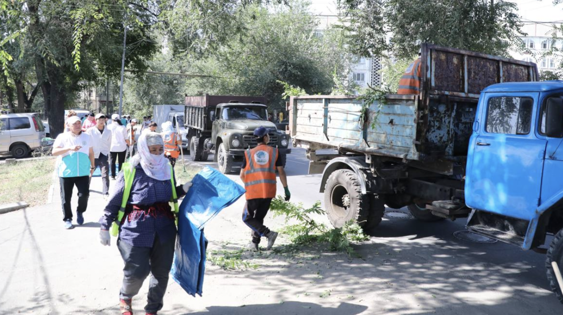 «Таза Қазақстан» жолында: Алматы тұрғындары тазалық үшін бірікті
