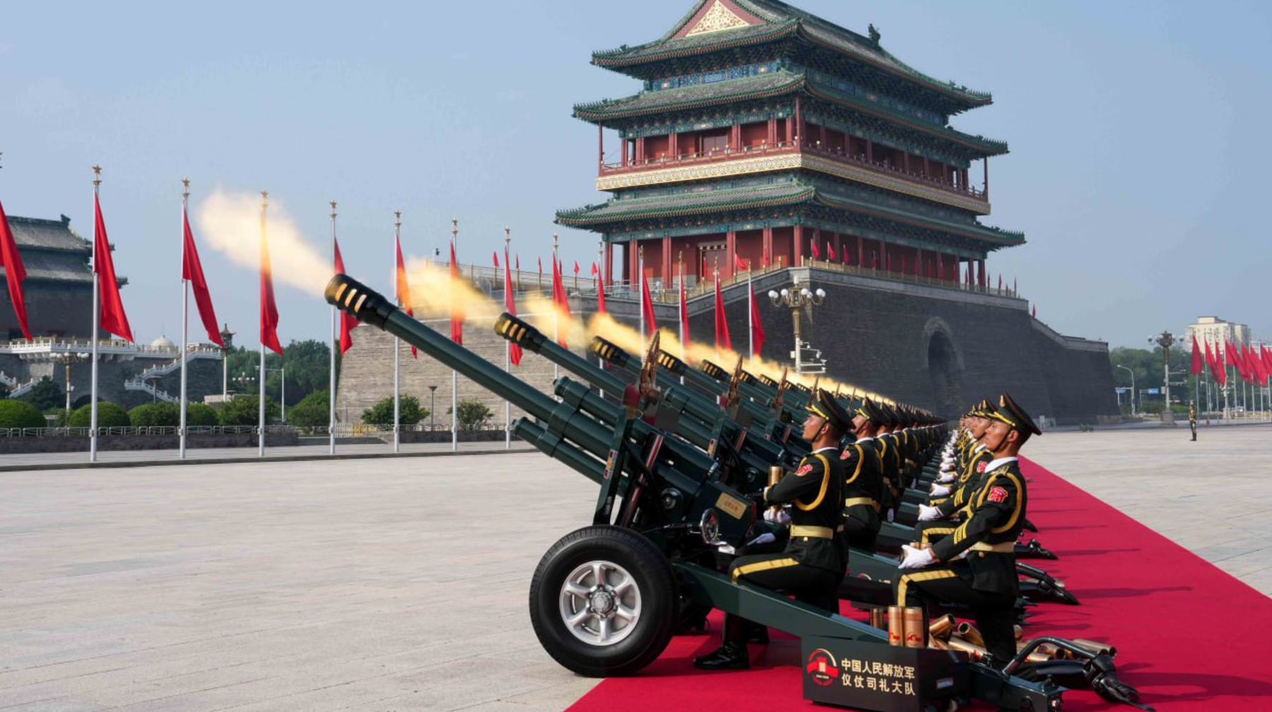 Тоқаев Бейжіңдегі әскери парадқа қатысты