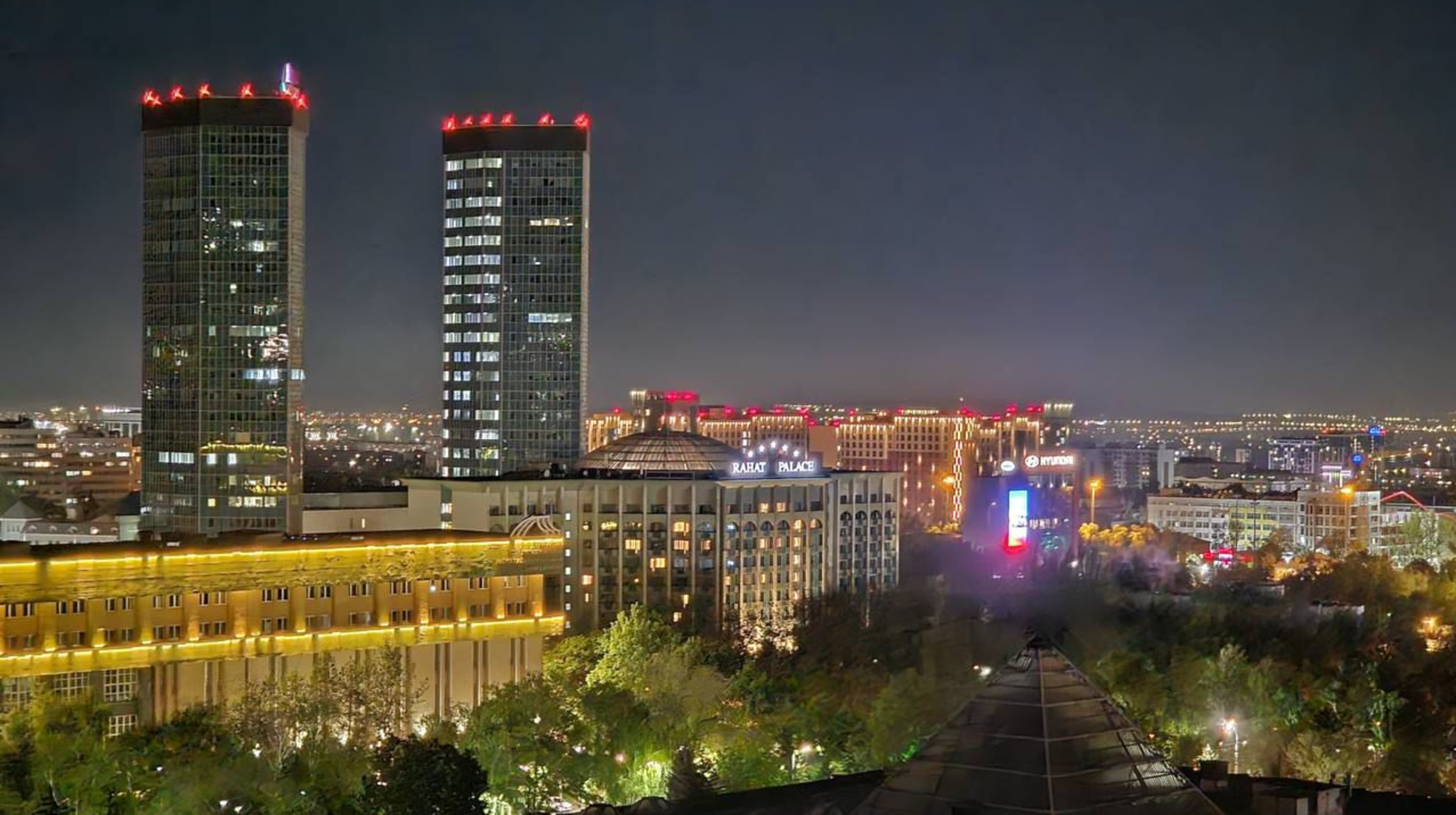 Алматыда 2025 жылдың соңына дейін 20 мыңнан астам жаңа шам мен торшер орнатылады  