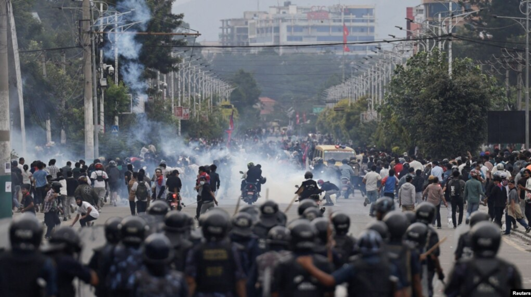 Желіні бұғаттаудан басталған наразылық өршіп барады: Непалда не болып жатыр?