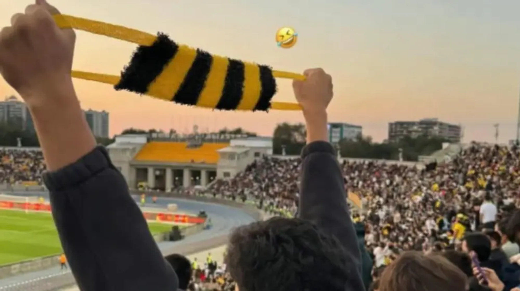 "Қайратқа" ерекше затпен қолдау білдірген жанкүйер кім?