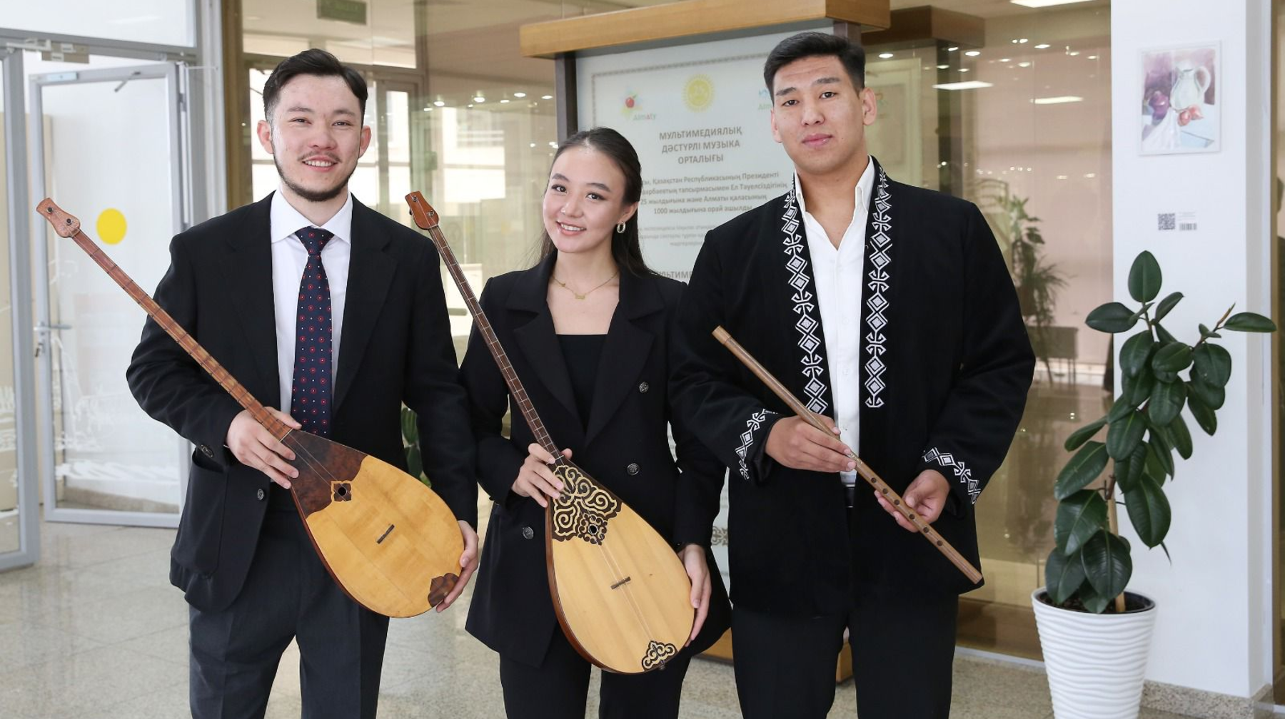 Қала күніне орай жас өнерпаздар Алматы туралы әндер шырқады