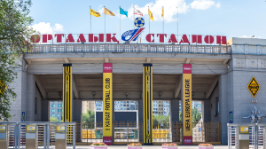 "Мұншалық төмен деңгейде емес" - Уразбахтин Орталық стадиондағы газон туралы 