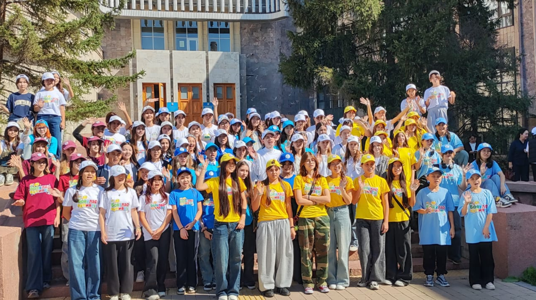 Алматы қаласында «Бояулар құпиясы» республикалық жас суретшілер байқауы аяқталды