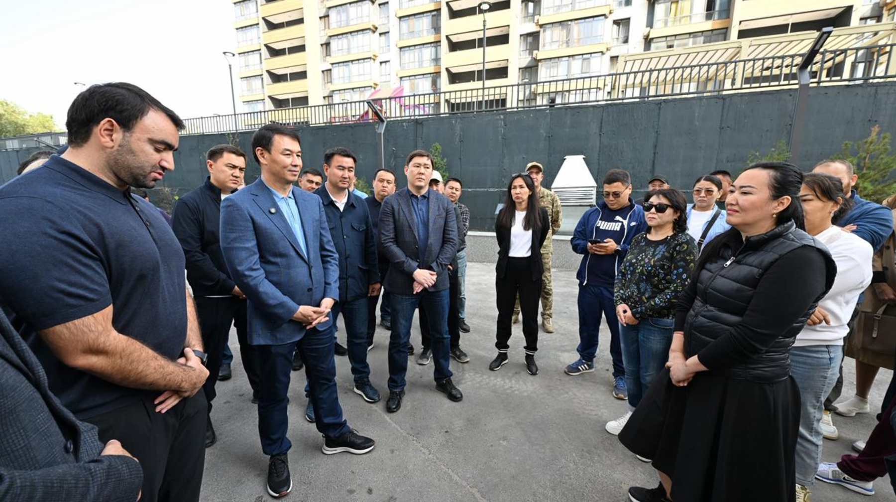 Алматы әкімі Four Seasons ТҮК тұрғындарымен кездесті