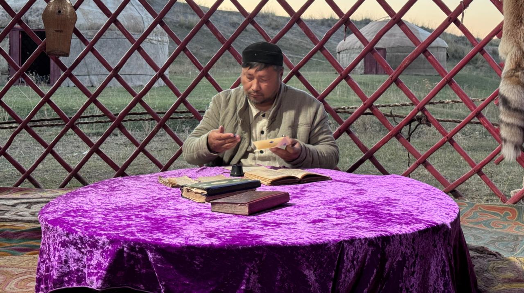 Ұлы Абайдың тұңғыш кітабы туралы фильм көрерменге жол тартады