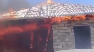 Ақтөбеде салынып жатқан үйден шыққан өрт жүк көлігіне тарады