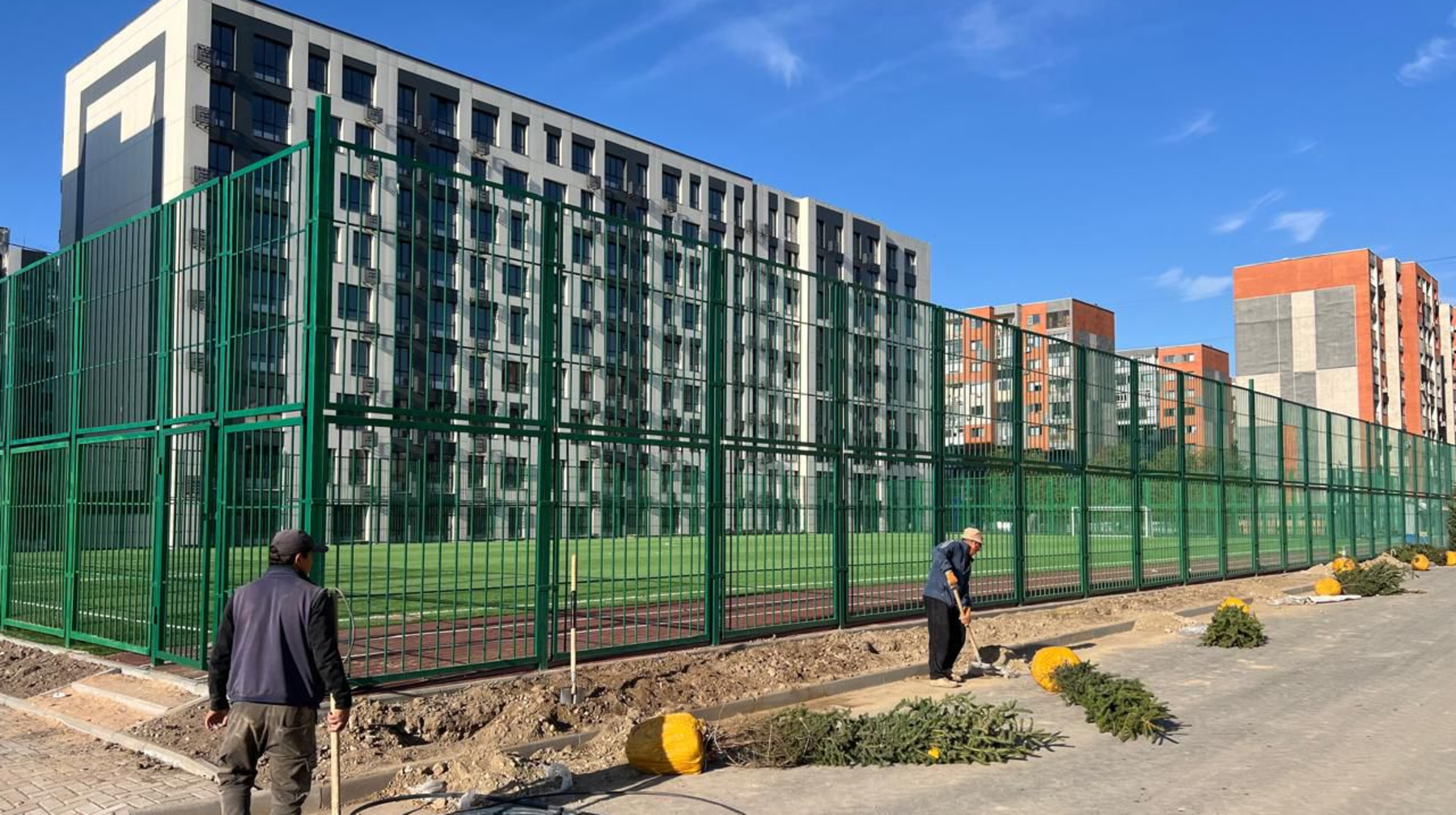 Алматыда 11,7 мың оқушыға арналған 8 заманауи мектеп салынып жатыр