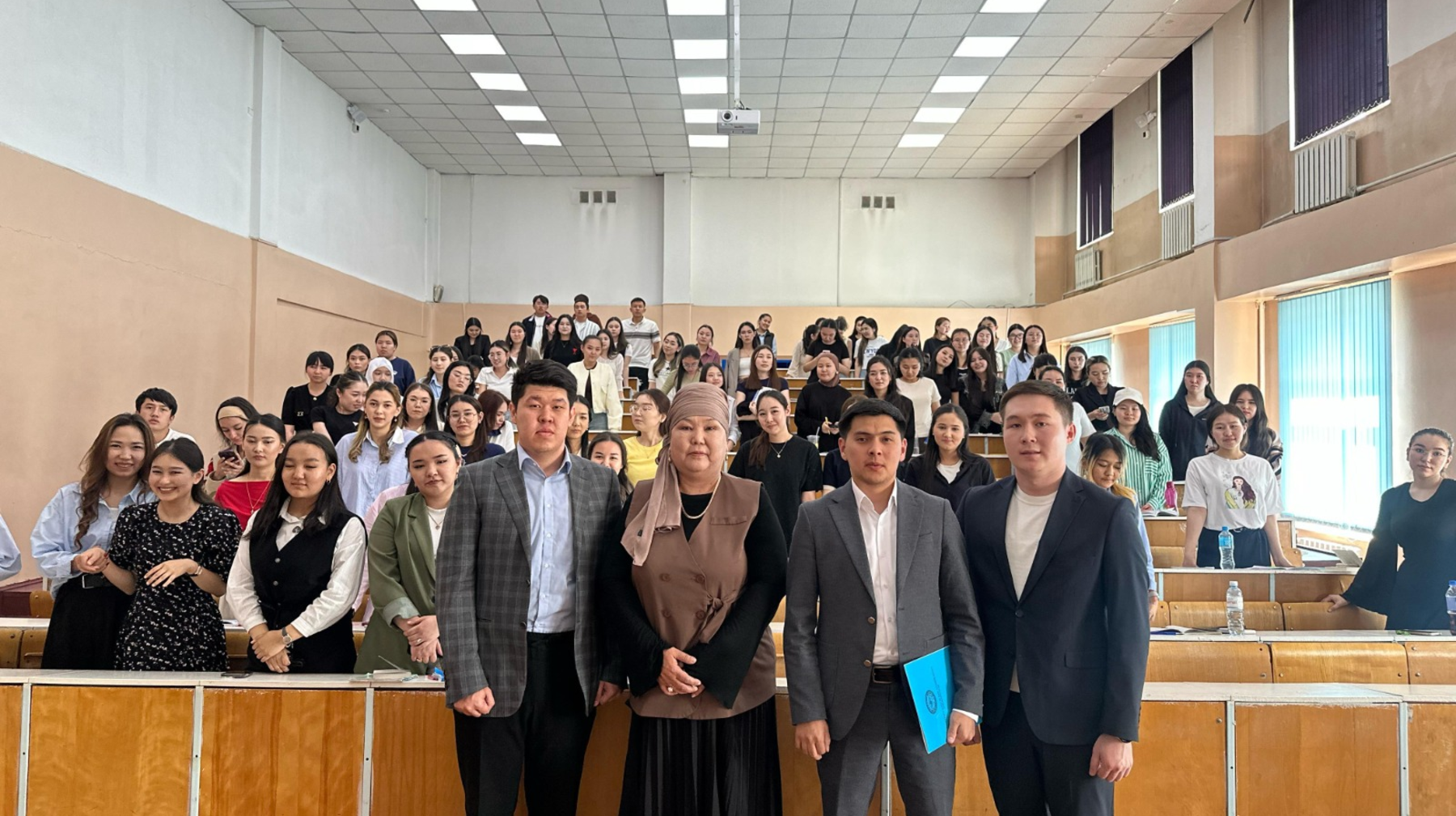 Алматыда "Тұтынушы құқығы" жобасы аяқталды: 3 мыңнан астам қала тұрғыны құқықтық кеңеспен қамтылды