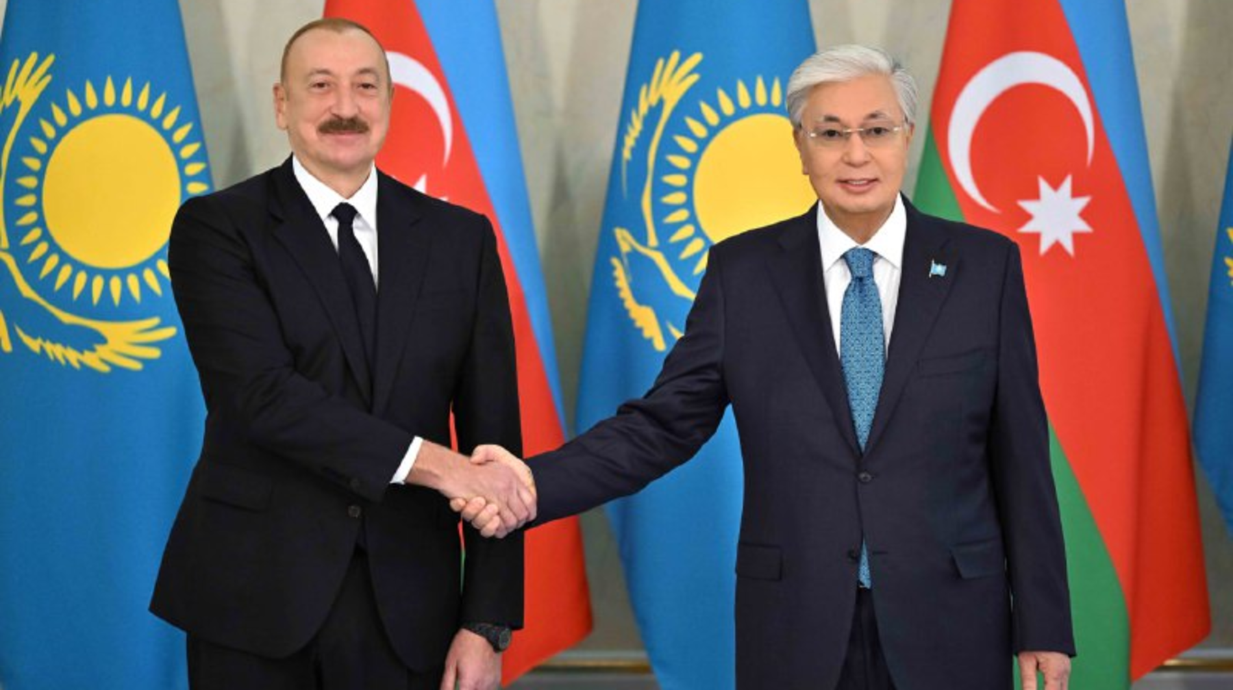 Мемлекет басшысы Әзербайжан Президентімен келіссөз жүргізді