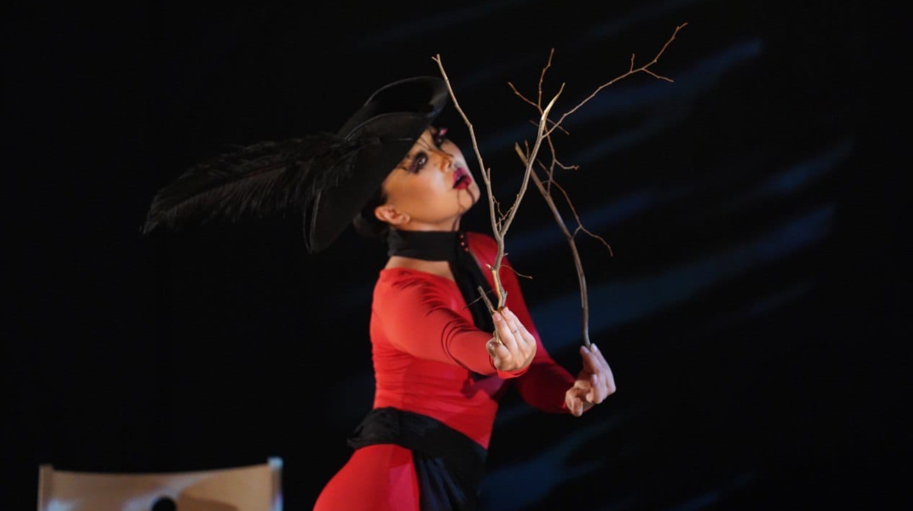 Өткенді ұмыт, жаңа өмірге қадам бас! «Шие бағы» спектаклінің премьерасы өтті 