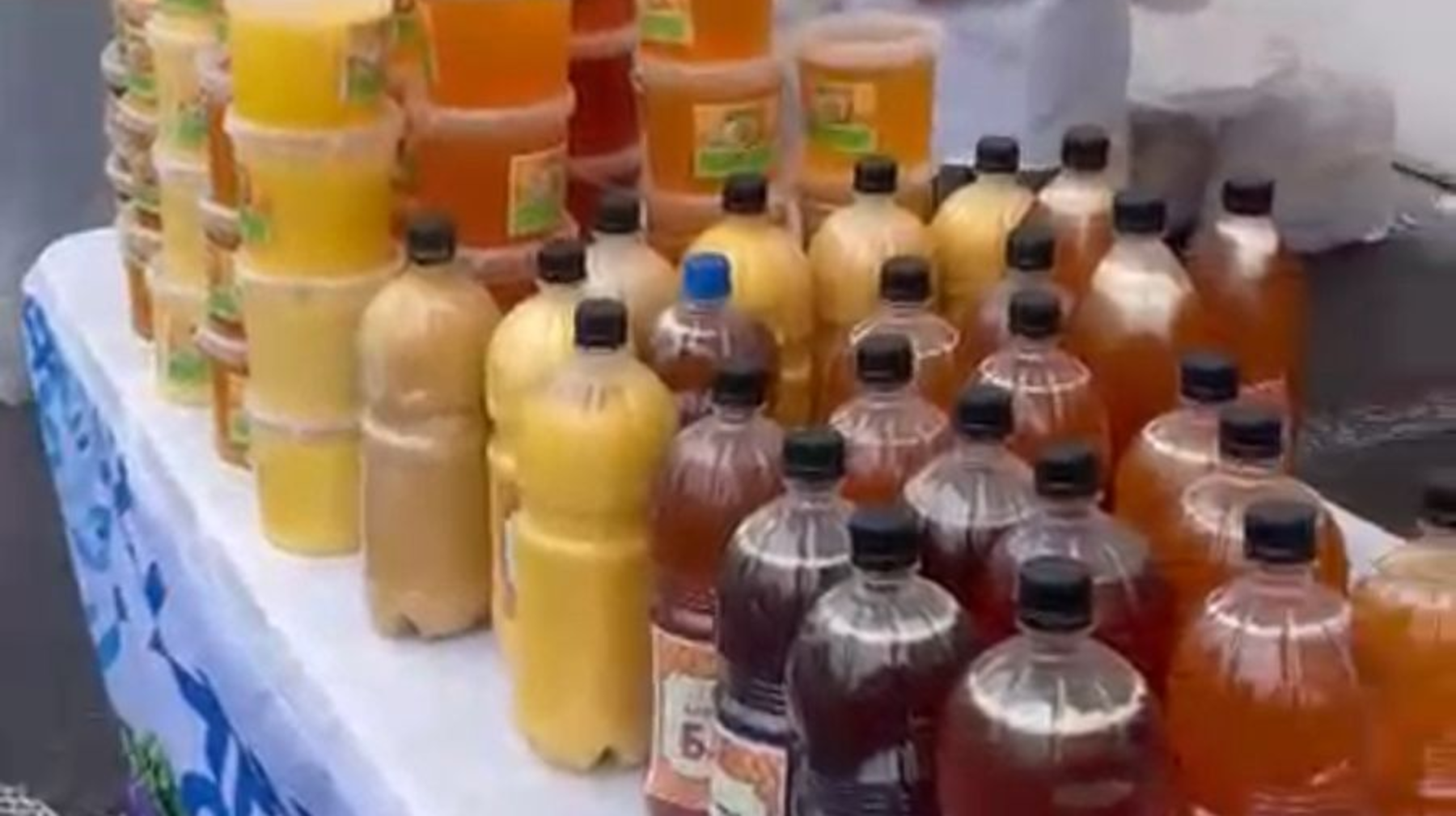 Шығыс Қазақстан фермерлері Алматыға қолжетімді бағада жаңа сойылған ет пен табиғи бал әкелді