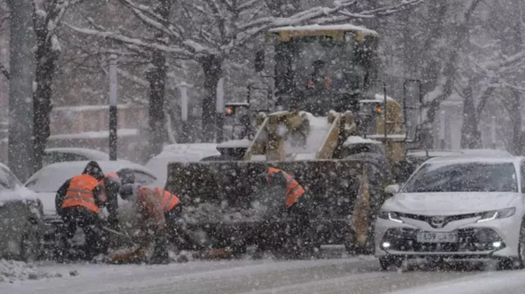 Алматы мәслихатының депутаттары қала тұрғындарына ескерту жасады