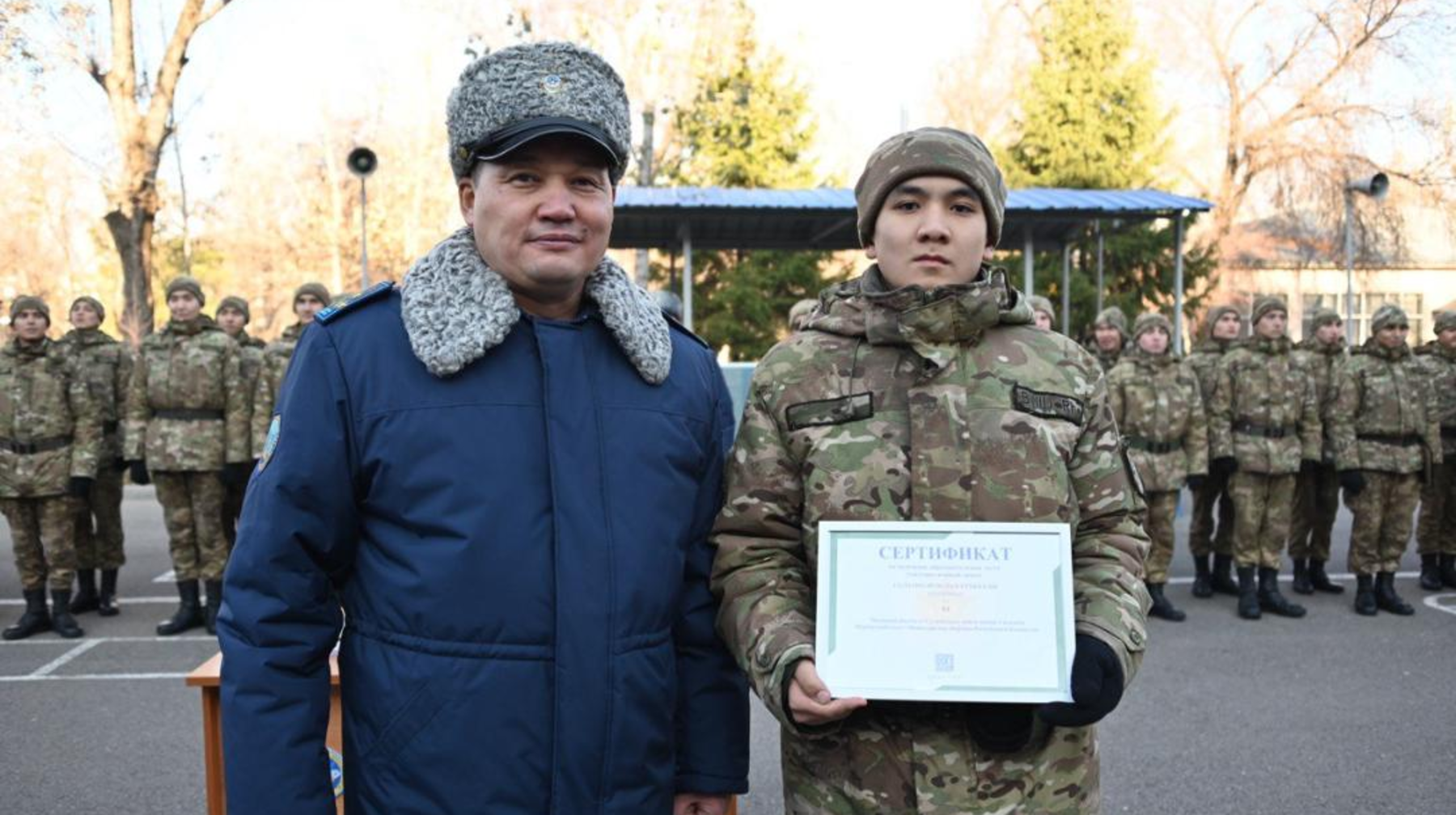 Әскери жоғары оқу орнында сарбаздар білім гранттарына ие болды