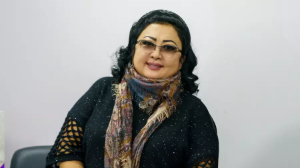 "Күйеуің миллиардер, үй алып бер". Мақпал Жүнісова Алагөзоваға өтініш жасады