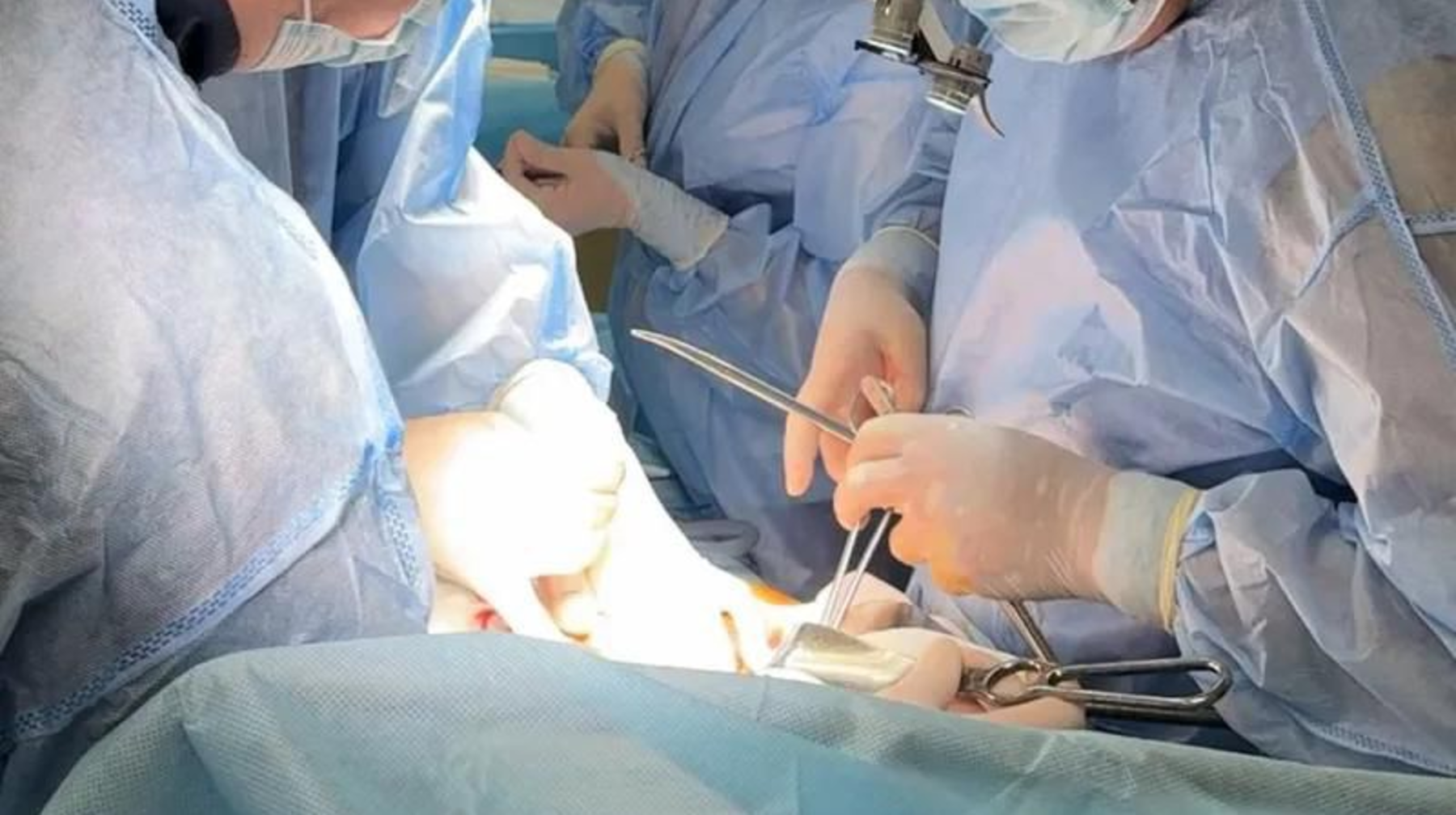 Алматы онкохирургтары ауыр дертке шалдыққан науқастың өмірін құтқарды 