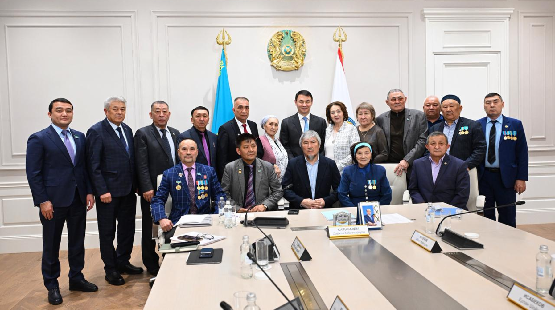 Алматы әкімі 1986 жылғы Желтоқсан оқиғасына қатысушылармен кездесті