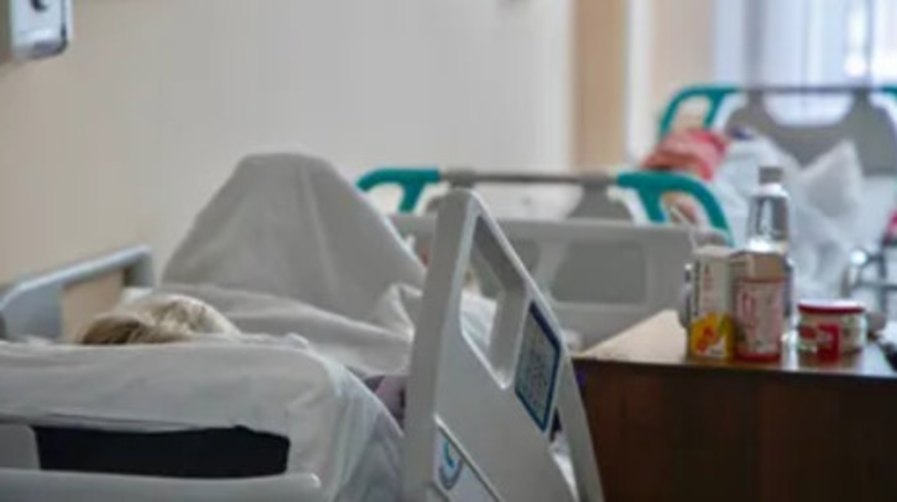 Алматыдағы жолаушылар пойызында уланған екі баланың жағдайы қалай?