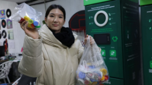 Алматыда пластик қақпақтарды жинауға арналған «Добрая крышечка» экологиялық науқаны басталды