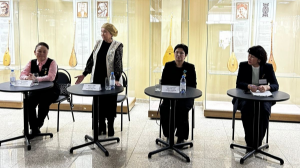 Алматылық желтоқсаншы қыздар жастарды бейбіт өмірдің қадірін білуге шақырды