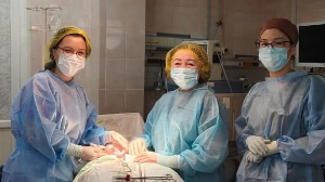 Жетінші қалалық клиника дәрігерлері салмағы 2,5 килограммнан асатын жатыр миомасын алып тастады