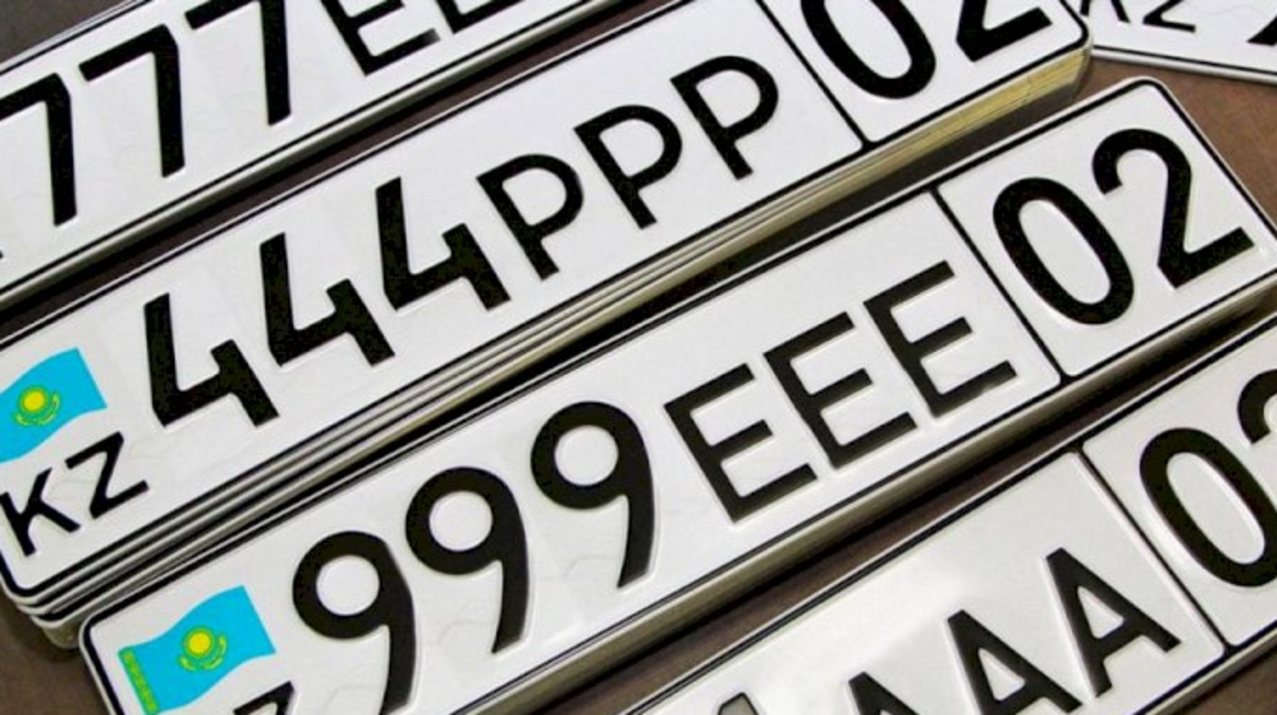 "Әдемі автонөмірлерге сұраныс көп": eGov қазақстандықтарға ескерту жасады