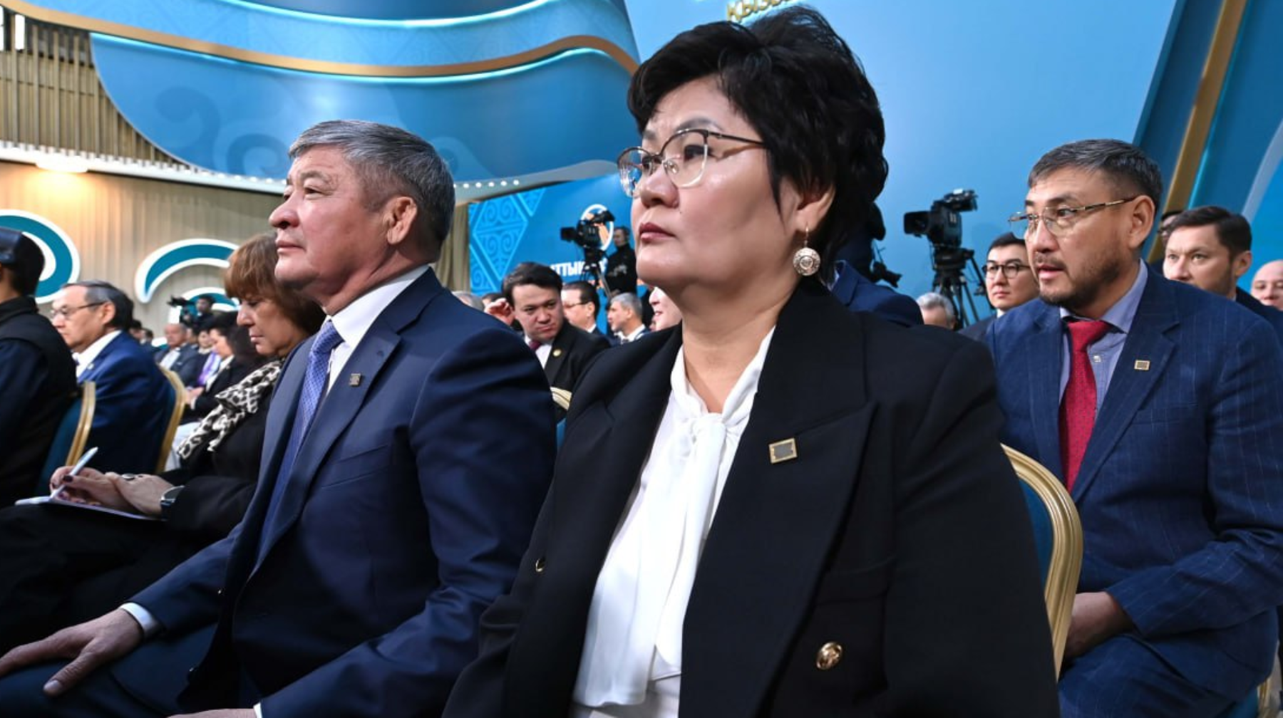 Ассамблеяның орнына Халық кеңесі құрылады