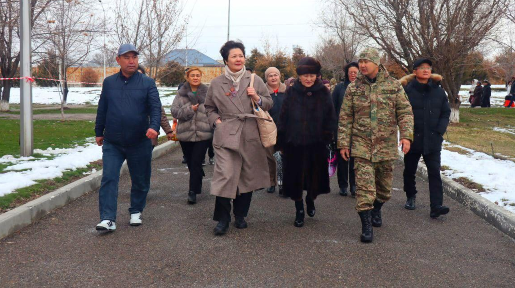 Армия аналардың көзімен: Ашық есік күнінде әскери бөлімдерге 4000-нан астам адам келді