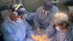 Алматыда қатты күйіп, зардабын тартқан балаға бірегей реконструктивті ота жасалды