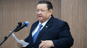 Ақын Қасымхан Бегмановпен лирикалық кеш өтті