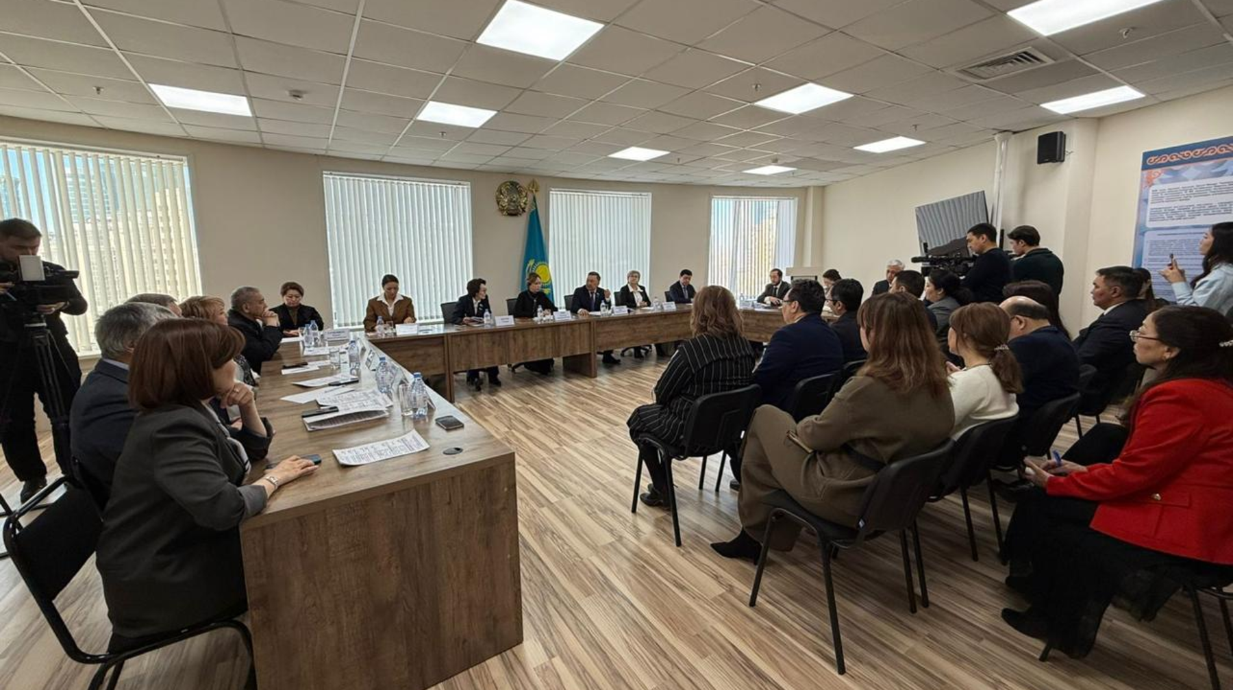 Парламентаризм институтының сарапшылары жаңа конституция жобасына қолдау білдірді