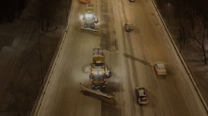 Алматының коммуналдық қызметтері мұз аралас жаңбыр кезінде қауіпсіз қозғалысты қамтамасыз етті