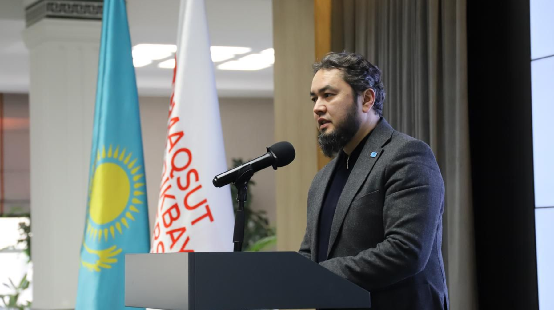Maqsut Narikbayev University Студенттік Ассамблеясы   жаңа Конституцияны қолдайды
