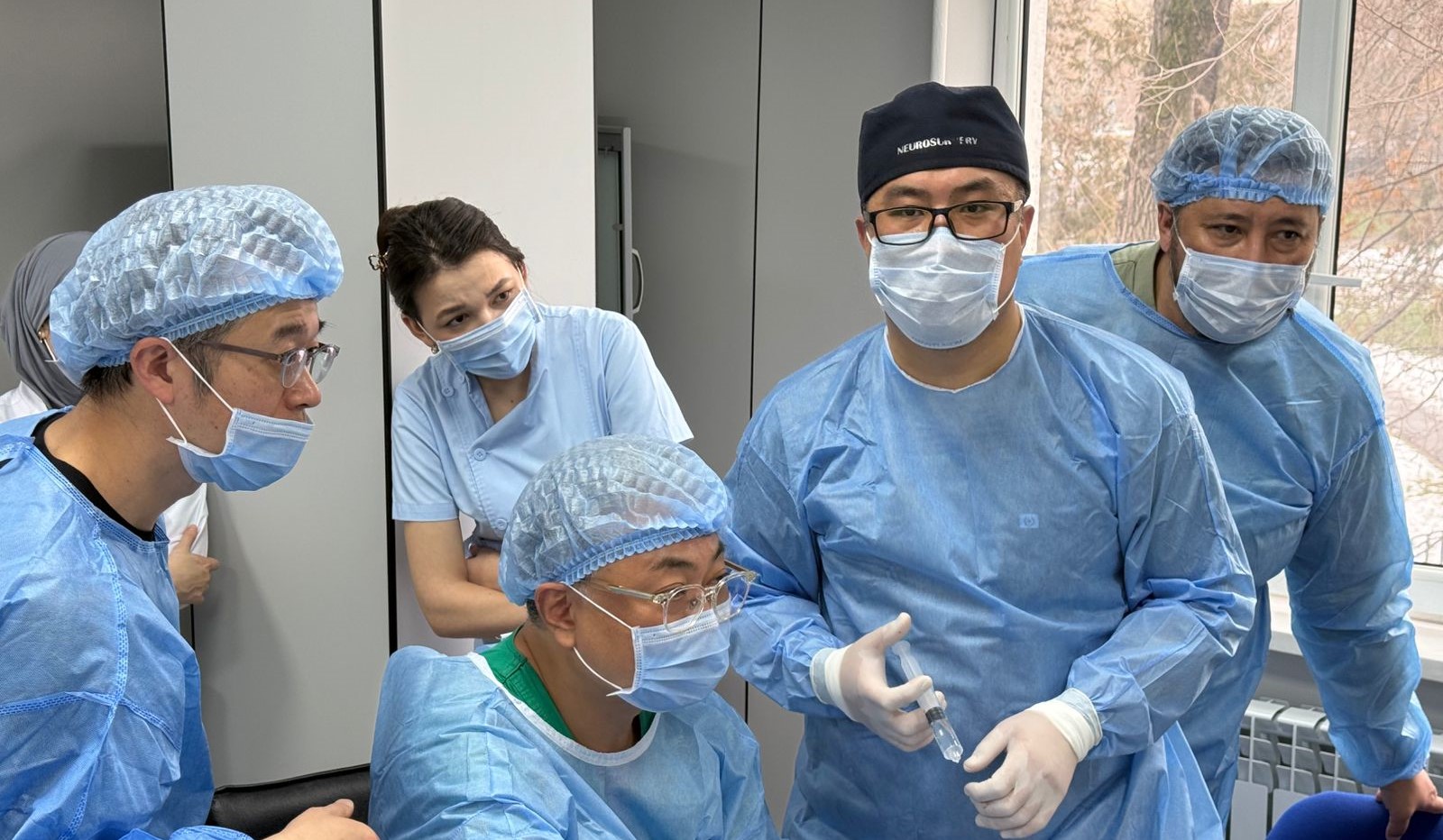 Алматылық науқастың қалқанша безіне радиожиілікті абляция жасалды