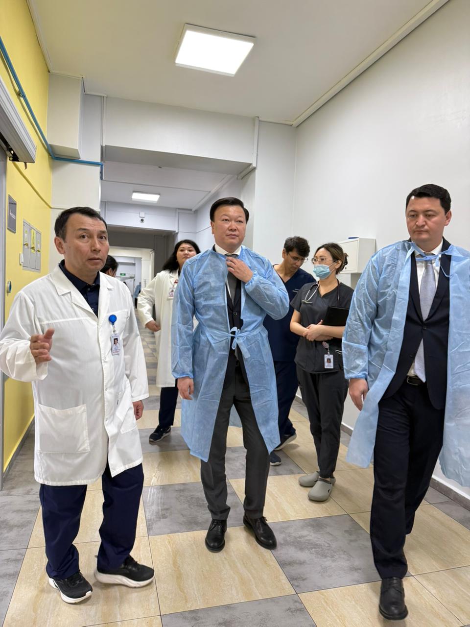 ҚР Президентінің кеңесшісі Алексей Цой Алматы қалалық кардиологиялық орталығына келді
