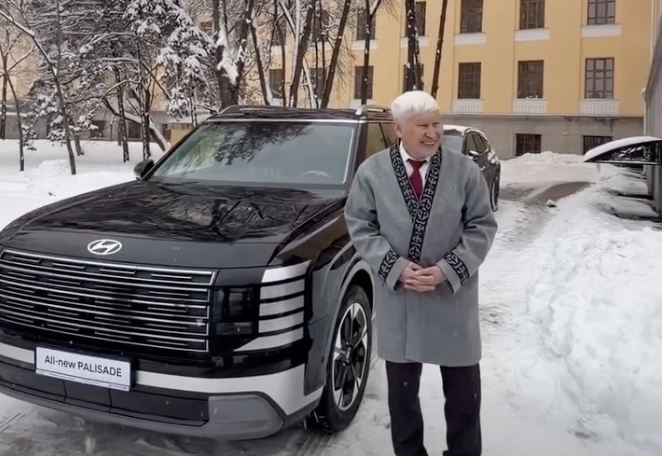 Асқар Жұмаділдаевқа 30 миллион теңгелік көлік сыйға тартылды