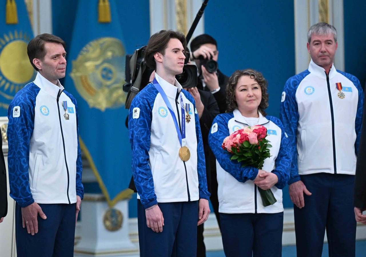 Тоқаев чемпионның бапкері Алексей Урмановқа ыстық ықыласын білдірді