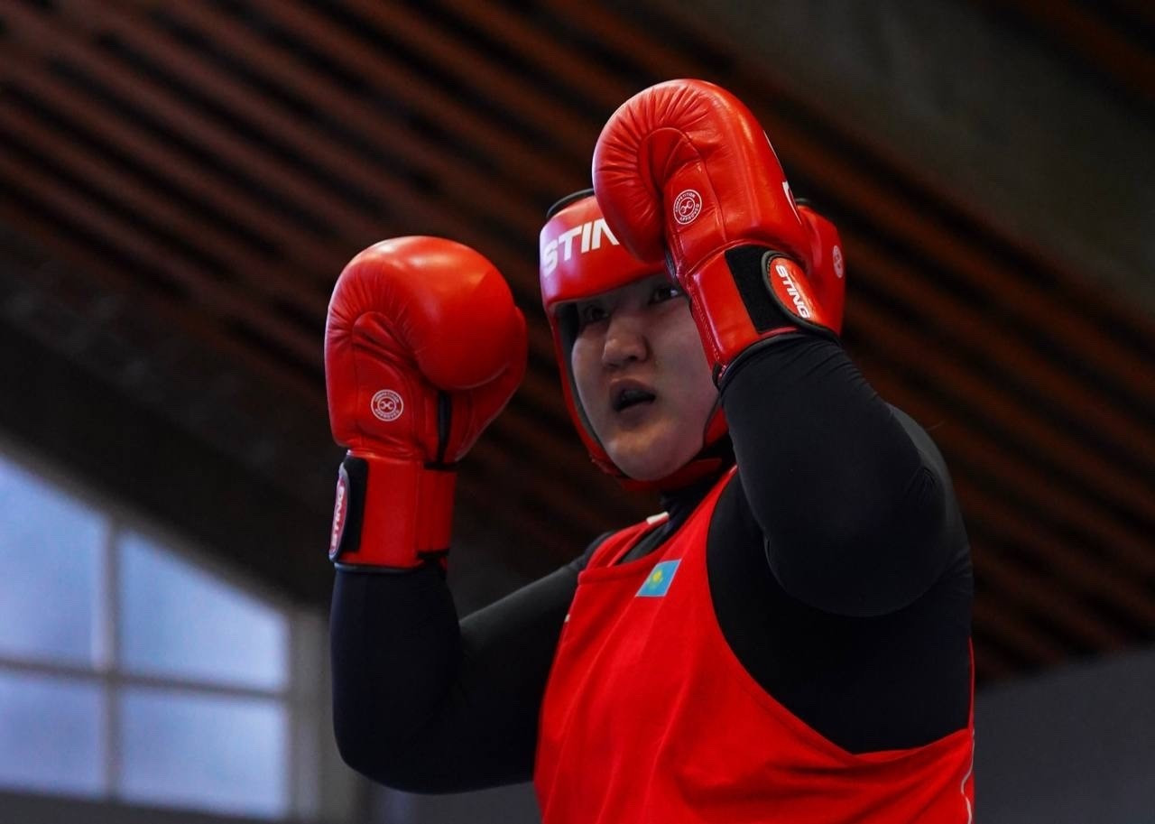 Дина Исламбекова бокстан Азия чемпионатында алтын медальға ие болды