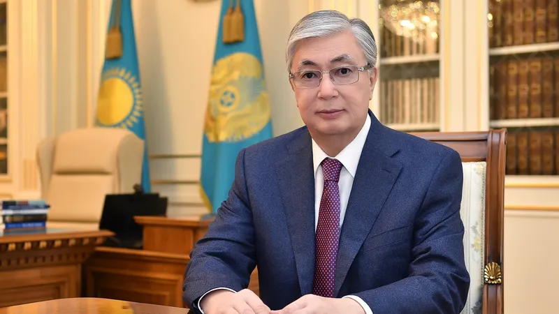 Тоқаев “Батыс“ өңірлік қолбасшылығы әскерінің қолбасшысын тағайындады