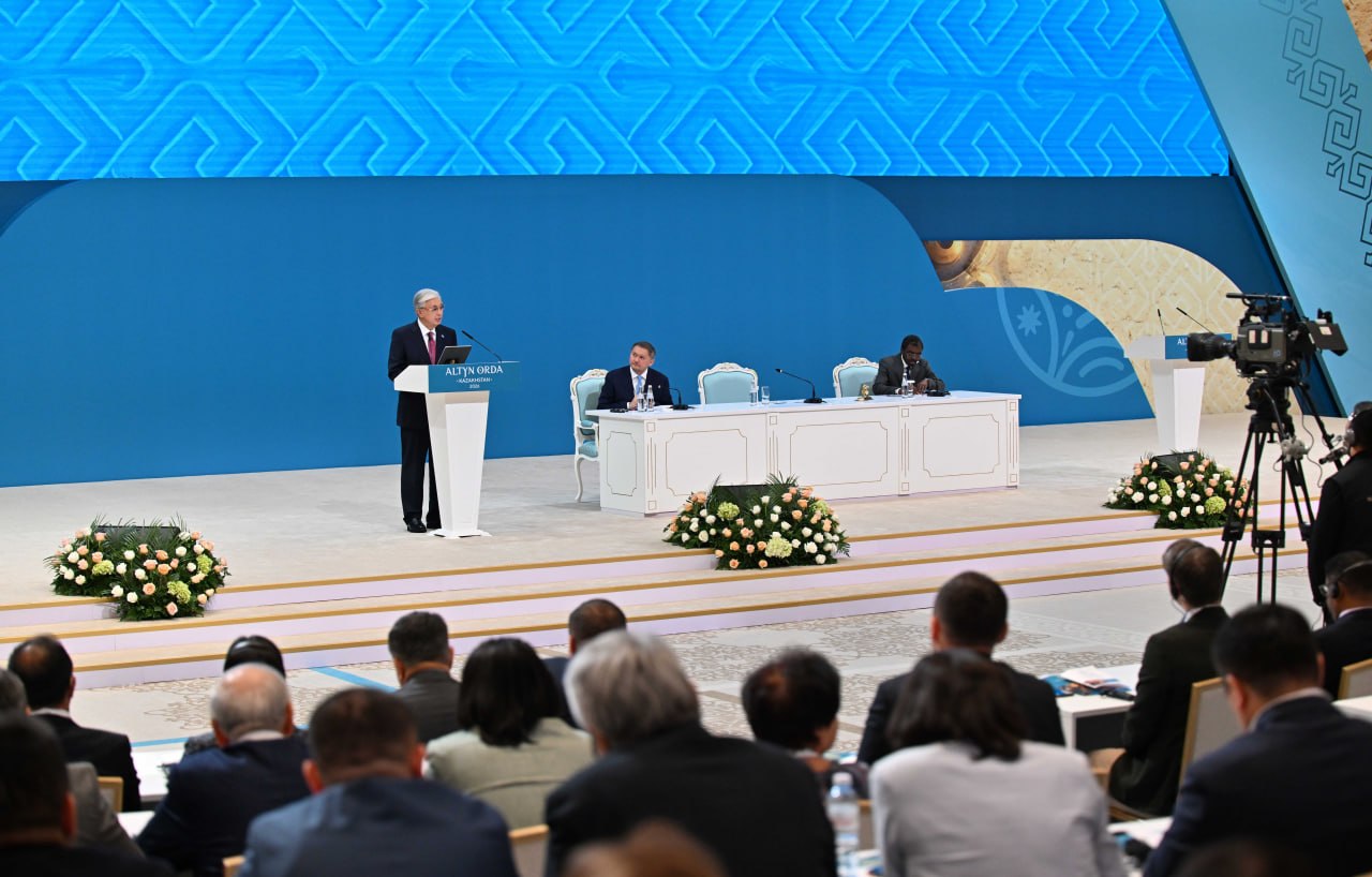 Мемлекет басшысы дәстүрлі өнерді, әсіресе, жыр, терме, күй өнерін дамытуға ерекше мән беру қажет деп санайды