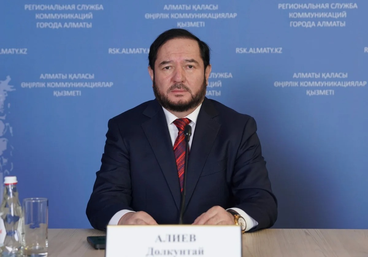 Қазақстан Конституциясындағы жаңашыл реформалар қоғам дамуының жаңа кезеңін айқындайды — Долкунтай Әлиев