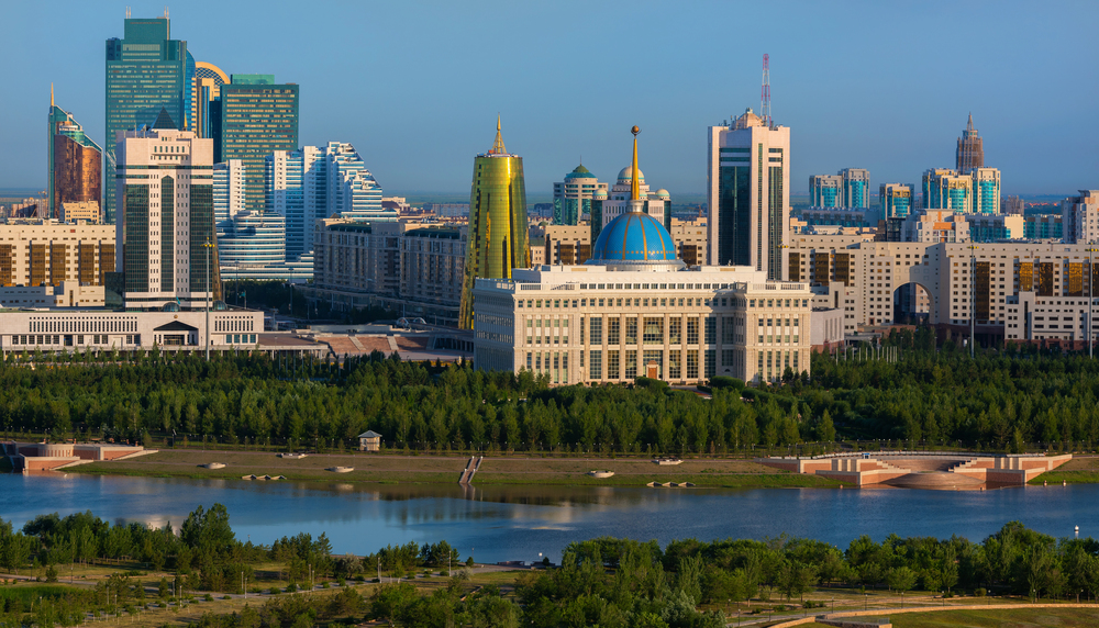 Тоқаев қазақстандықтарды Астана күнімен құттықтады