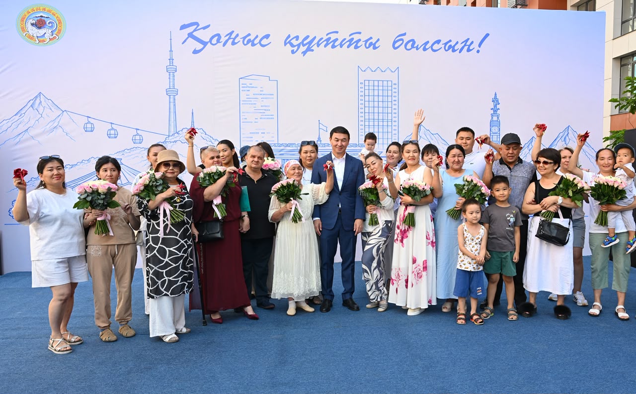 Алматыда 885 отбасы жаңа пәтердің кілтін алады