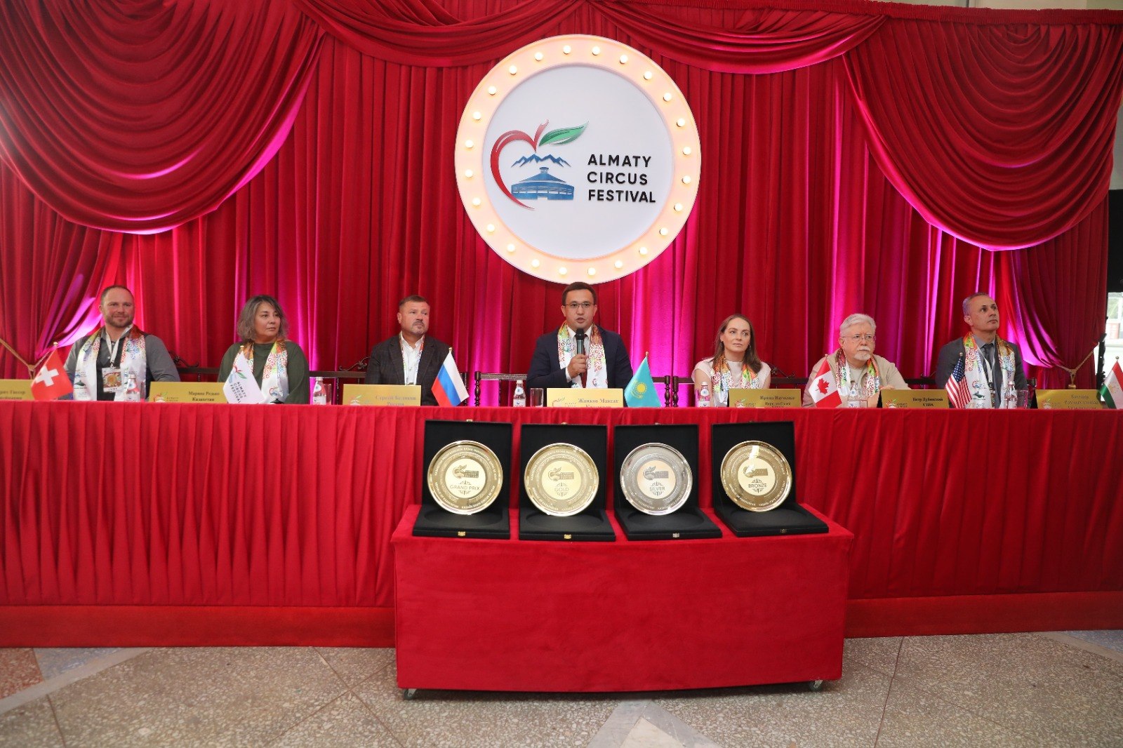 Өнердің сұлтаны: IV халықаралық «Almaty Circus Festival» басталды