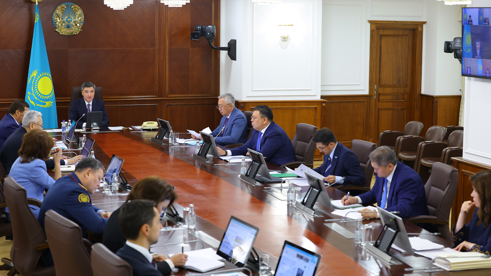 Конституцияда бекітілген «Заң мен тәртіп», «Адал азамат» және «Таза Қазақстан» қағидаттары білім сапасында нақты көрініс табуы керек – Олжас Бектенов